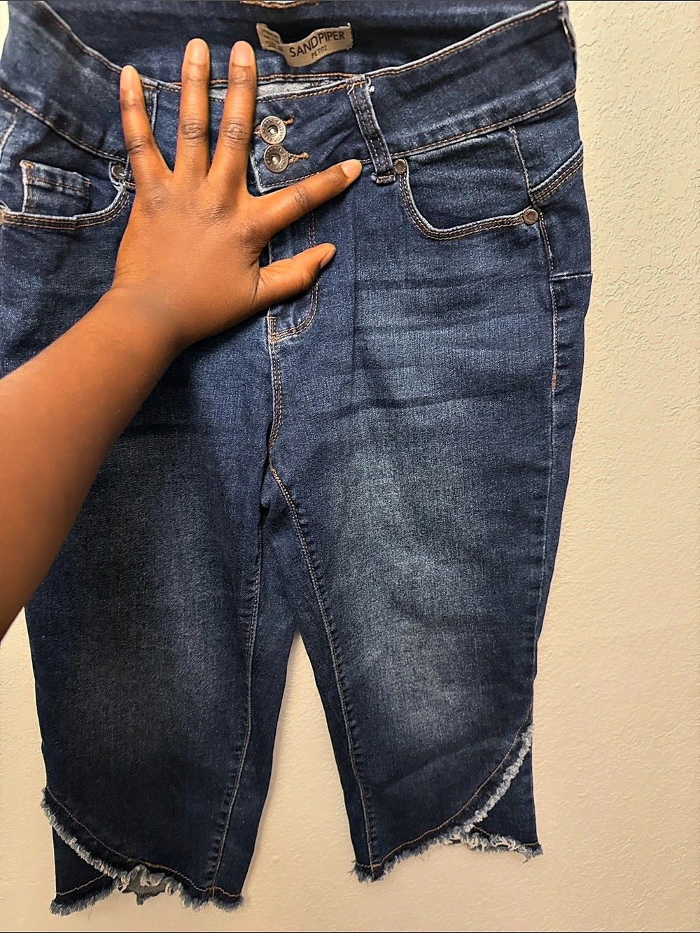 Sandpiper Women's Blue Cropped Jeans